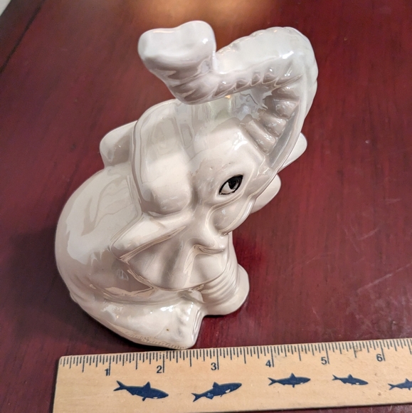 Vintage Pair Lusterware Elephants Figurines Trunk Up Opalescent White Brazil EUC - Picture 12 of 14